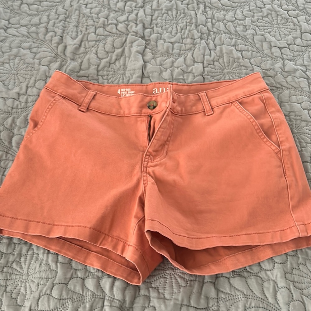 New ANA mid rise shorts, size 4
